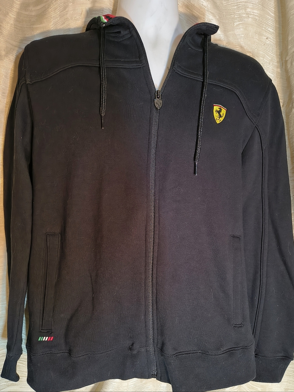 Men's Ferrari Black Full-Zip Hoodie Racing Jacket with Yellow Shield Emblem, VGC